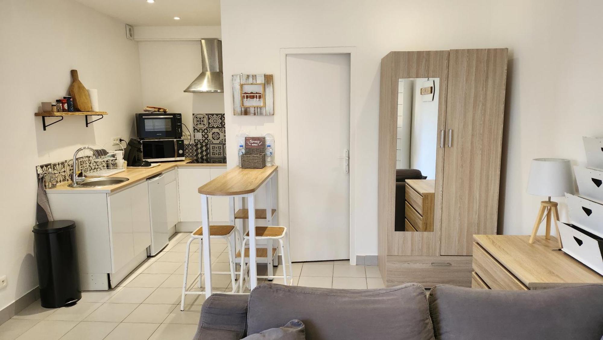Joli Studio En Centre Ville Faremoutiers Экстерьер фото